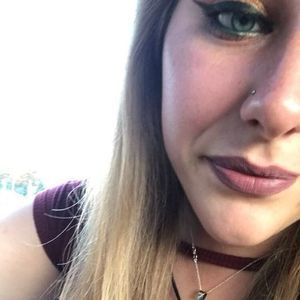 Meet your Posher, Abby